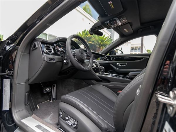 2025 Bentley Flying Spur Edition 8 in Beluga - interior photo 17