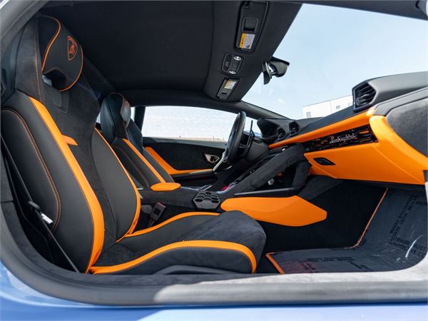 2023 Lamborghini Huracan Tecnica in Blue Eleos Metallic - interior photo 21