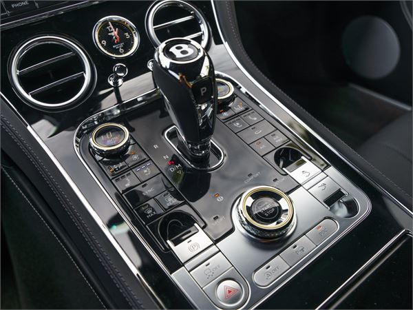 2024 Bentley Continental GT V8 in Glacier White - interior photo 20