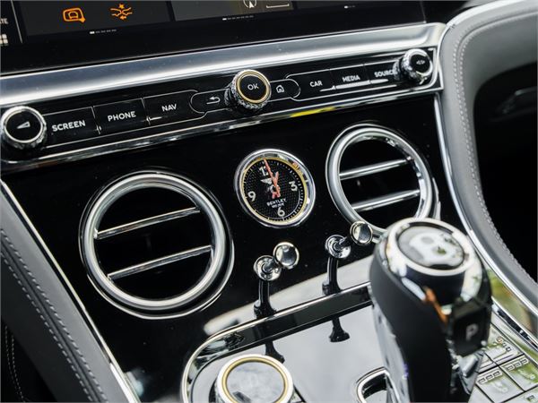 2024 Bentley Continental GT V8 in Glacier White - interior photo 19