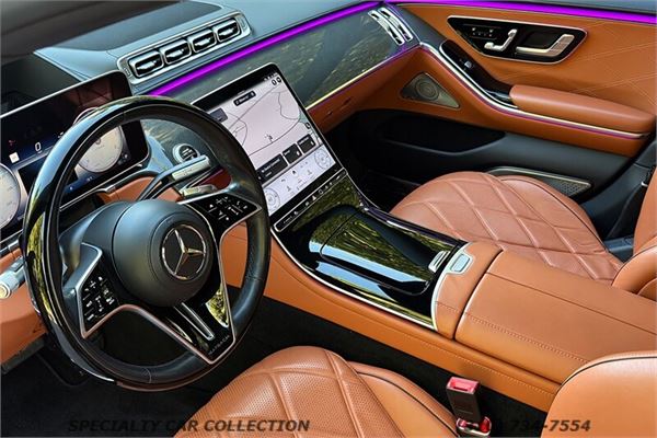 2021 Maybach S580 4MATIC in Onyx Black Metallic - interior photo 10