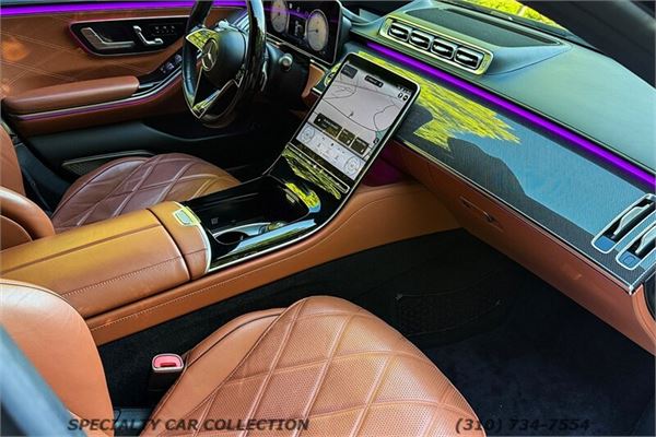 2021 Maybach S580 4MATIC in Onyx Black Metallic - interior photo 12