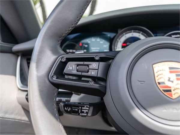 2023 Porsche 911 Turbo in Gentian Blue Metallic - interior photo 20