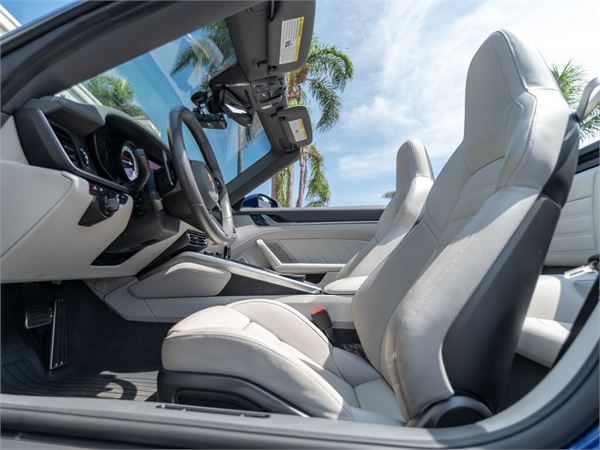 2023 Porsche 911 Turbo in Gentian Blue Metallic - interior photo 24