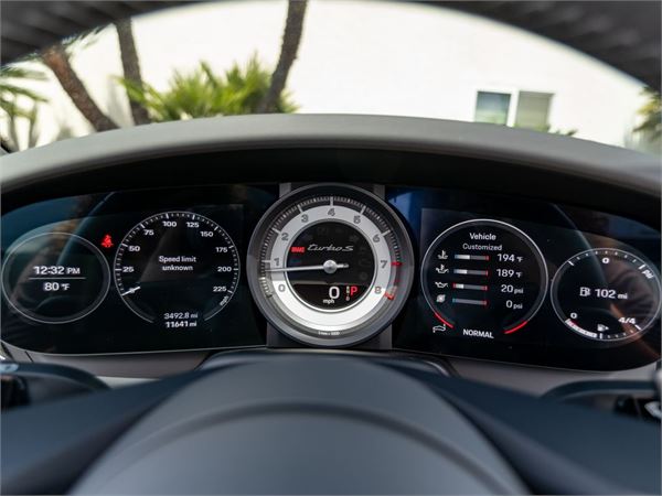 2023 Porsche 911 Turbo in Gentian Blue Metallic - interior photo 19