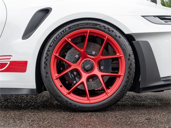 2025 Porsche 911 GT3RS Weissach in White - exterior photo 18