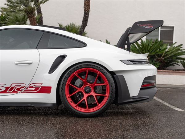 2025 Porsche 911 GT3RS Weissach in White - exterior photo 17