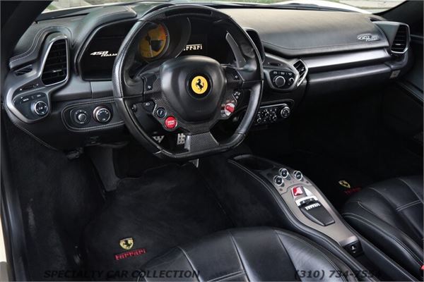 2011 Ferrari 458 Italia Coupe in Bianco Avoria - interior photo 17