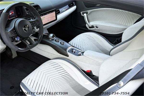 2023 Maserati MC20 Coupe Fuoriserie in Digital Mint - interior photo 20