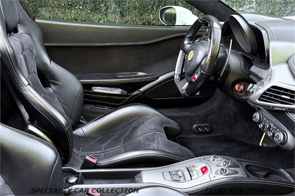 2014 Ferrari 458 Italia Spider in Bianco Avus - interior photo 22
