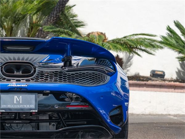 2025 McLaren 750S in Aurora Blue - exterior photo 16