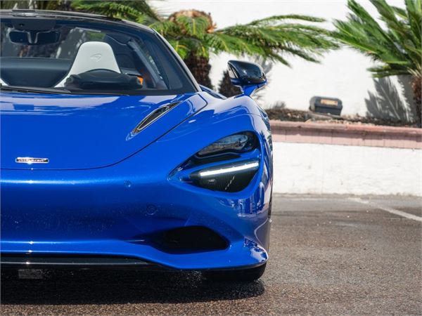 2025 McLaren 750S in Aurora Blue - exterior photo 6