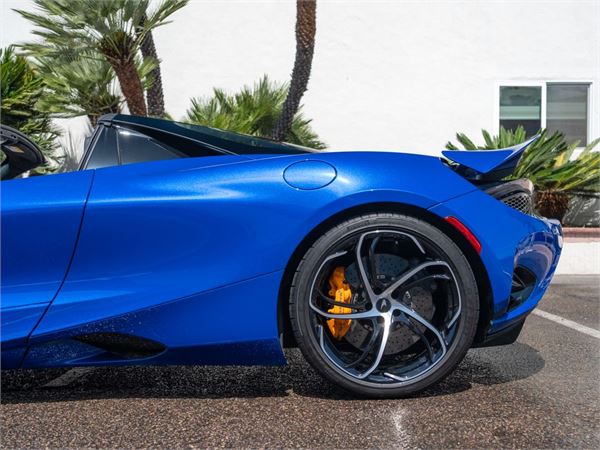 2025 McLaren 750S in Aurora Blue - exterior photo 9