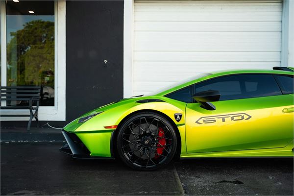 2023 Lamborghini Huracan STO in Verde Citrea - exterior photo 11
