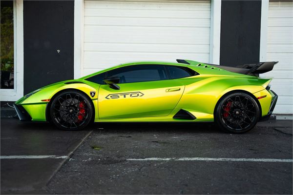 2023 Lamborghini Huracan STO in Verde Citrea - exterior photo 10