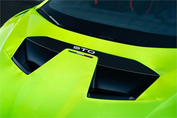 2023 Lamborghini Huracan STO in Verde Citrea - exterior photo 15