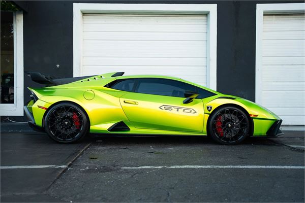2023 Lamborghini Huracan STO in Verde Citrea - exterior photo 7