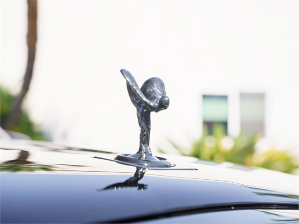 2023 Rolls-Royce Cullinan Black Badge in Black Diamond - exterior photo 6