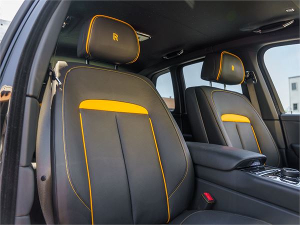 2023 Rolls-Royce Cullinan Black Badge in Black Diamond - interior photo 20