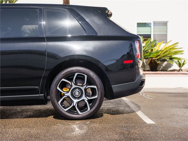 2023 Rolls-Royce Cullinan Black Badge in Black Diamond - exterior photo 8