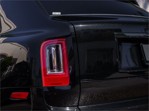 2023 Rolls-Royce Cullinan Black Badge in Black Diamond - exterior photo 11