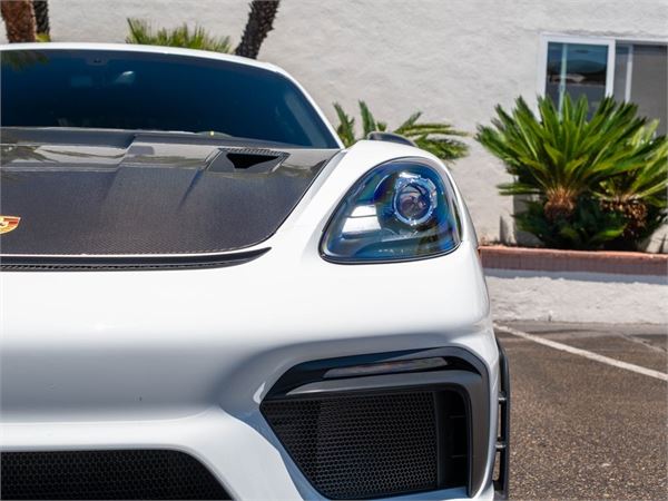 2025 Porsche 718 Cayman GT4 RS Weissach in White - exterior photo 11
