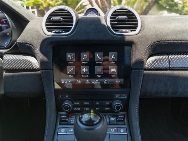 2025 Porsche 718 Cayman GT4 RS Weissach in White - interior photo 24