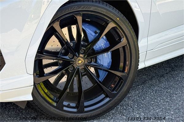 2022 Lamborghini Urus in Bianco Monocerus - exterior photo 12