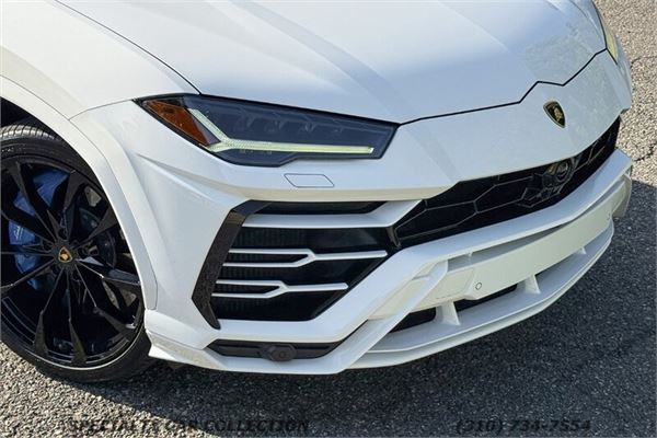 2022 Lamborghini Urus in Bianco Monocerus - exterior photo 13