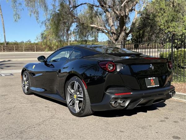 2019 Ferrari Portofino in Nero - exterior photo 3