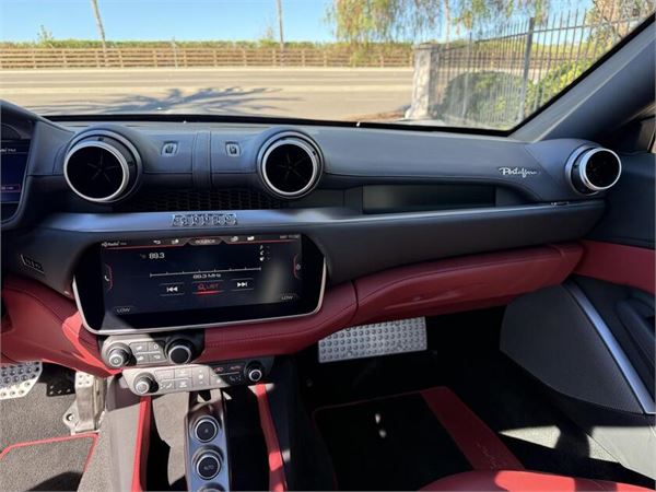 2019 Ferrari Portofino in Nero - interior photo 13