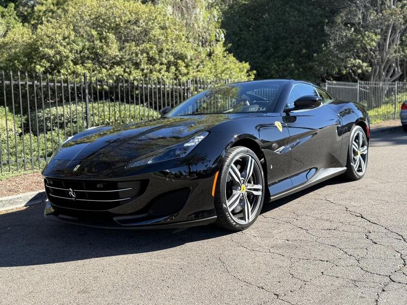 2019 Ferrari Portofino in Nero - exterior photo 1
