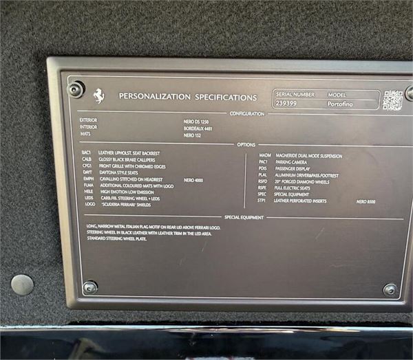 2019 Ferrari Portofino in Nero - detail photo 17