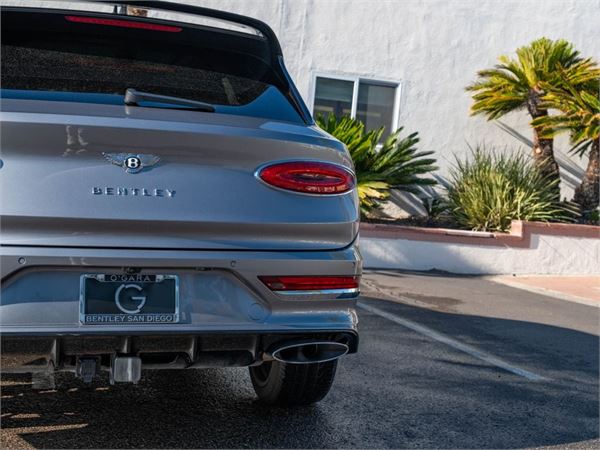 2021 Bentley Bentayga Speed in Hallmark - exterior photo 11