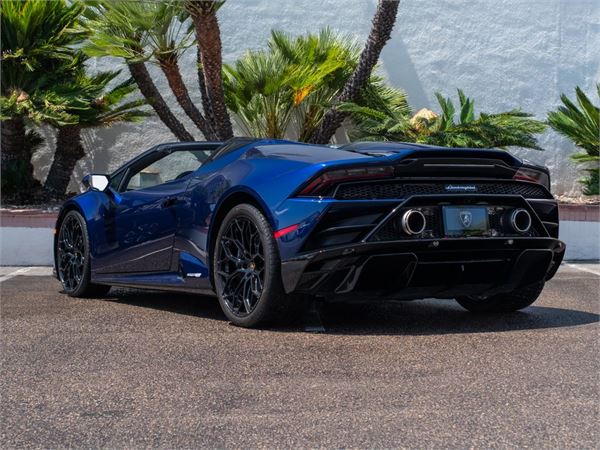 2023 Lamborghini Huracan EVO in Blu Astraeus Metallic - exterior photo 6