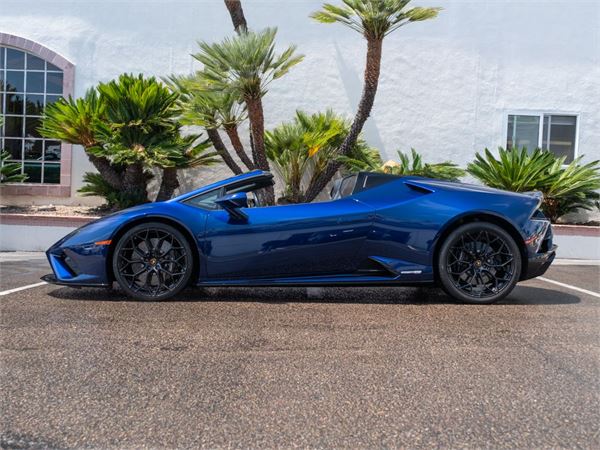 2023 Lamborghini Huracan EVO in Blu Astraeus Metallic - exterior photo 8