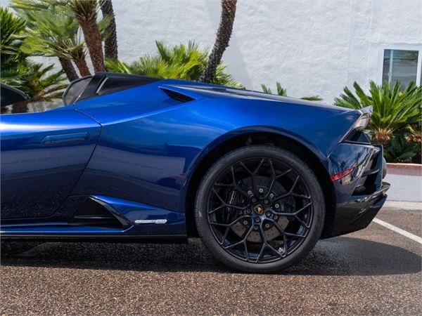 2023 Lamborghini Huracan EVO in Blu Astraeus Metallic - exterior photo 10