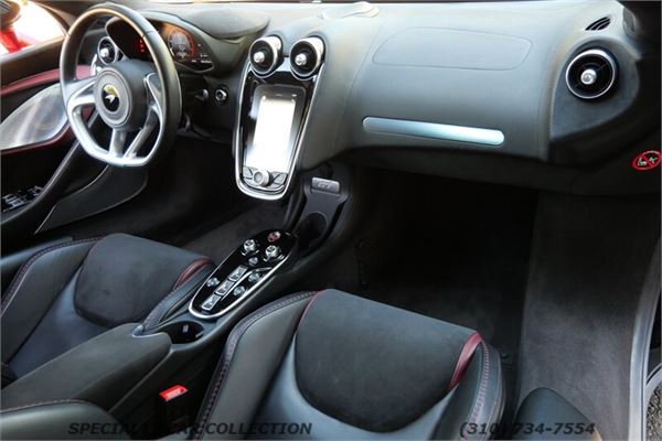 2020 McLaren GT in Red - interior photo 18
