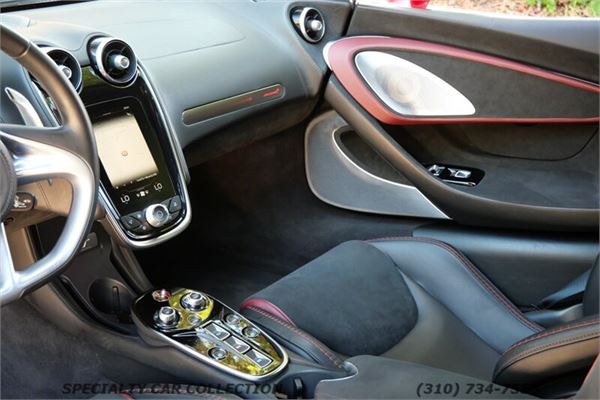 2020 McLaren GT in Red - interior photo 15