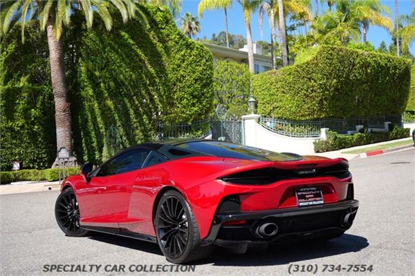 2020 McLaren GT in Red - exterior photo 8