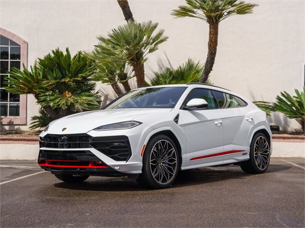 2025 Lamborghini Urus SE