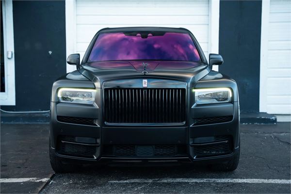 2024 Rolls-Royce Cullinan Black Badge in Black - exterior photo 2