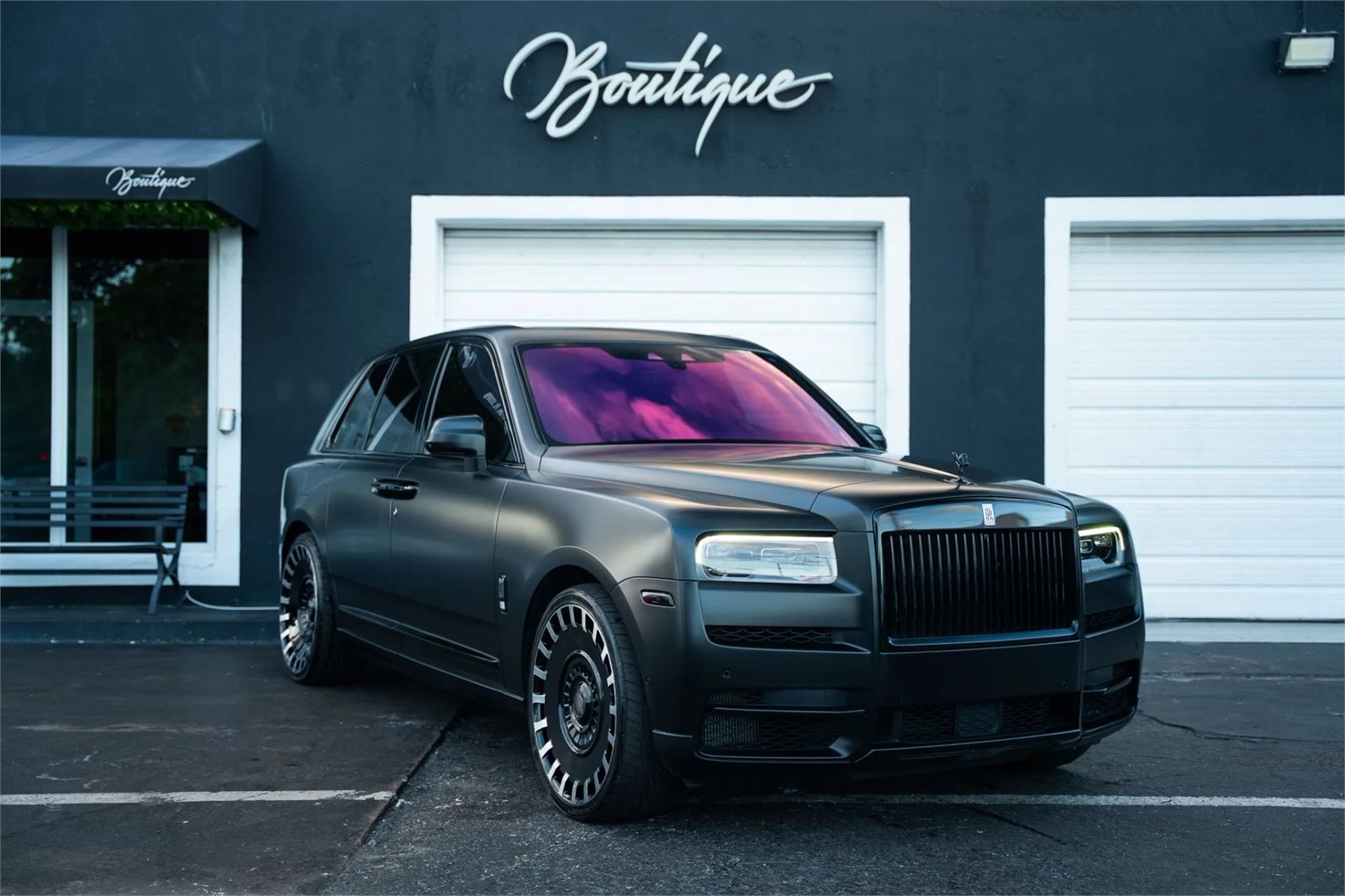 2024 Rolls-Royce Cullinan Black Badge in Black - exterior photo 1