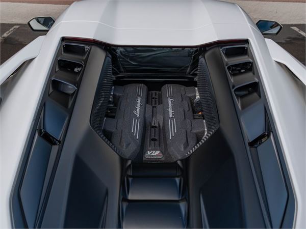 2025 Lamborghini Revuelto in Bianco Monocerus Metallic - exterior photo 14