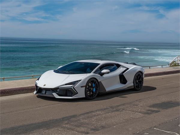 2025 Lamborghini Revuelto in Bianco Monocerus Metallic - exterior photo 2