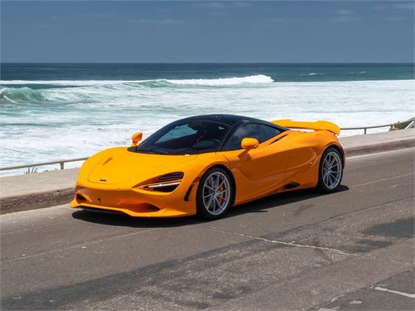 2025 McLaren 750S in Mclaren Orange - exterior photo 2