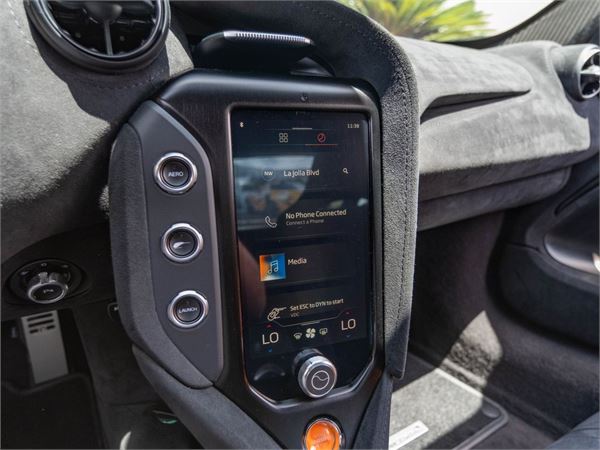 2025 McLaren 750S in Mclaren Orange - interior photo 21