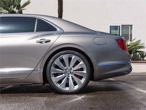 2026 Bentley Flying Spur V8 in Pale Brodgar - exterior photo 12