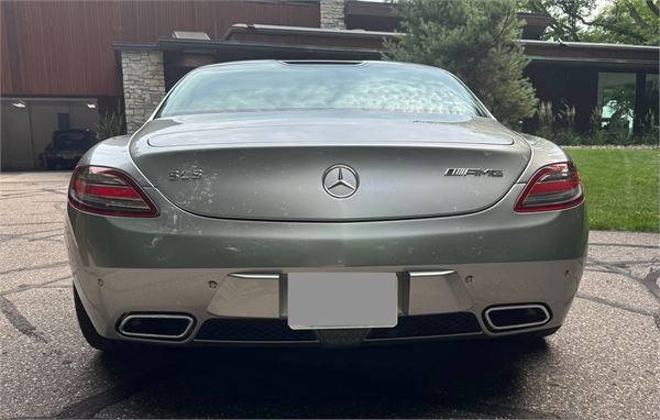 2012 Mercedes-Benz SLS AMG in Iridium Silver Metallic - exterior photo 17