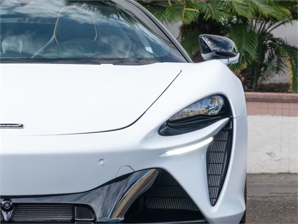 2025 McLaren Artura in Silica White - exterior photo 13
